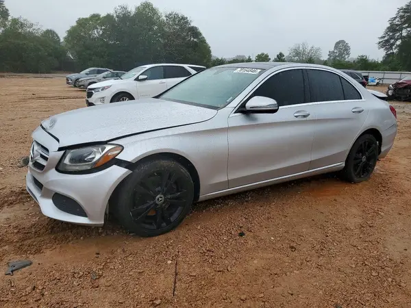 55SWF4KB5HU231163 — 2017 Mercedes-Benz C-Klasse, Задняя часть (Rear End), фото до ремонта
