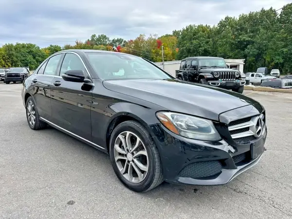 55SWF4KB2HU205166 — 2017 Mercedes-Benz C-Klasse, фото 4 с аукциона Copart 14.10.2026, Мелкие вмятины и царапины