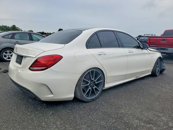 55SWF6EB5JU256724 — 2018 Mercedes-Benz C-Klasse, фото 3 с аукциона Copart, Передняя часть
