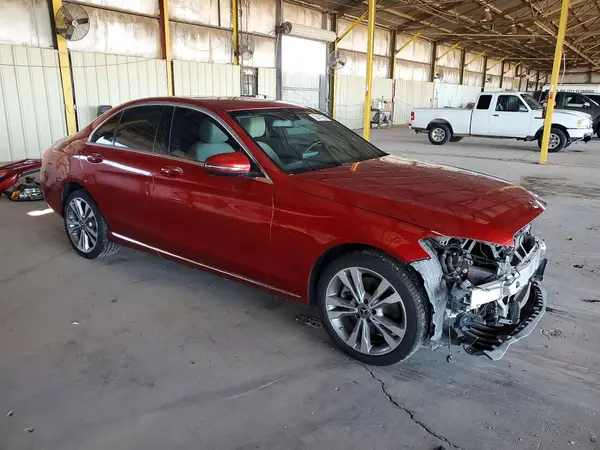 55SWF4KB1JU274114 — 2018 Mercedes-Benz C-Klasse, фото 4 с аукциона Copart, Передняя часть