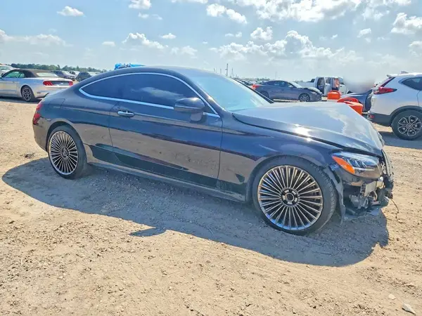 WDDWJ8DB3KF774363 — 2019 Mercedes-Benz C-Klasse, фото 4 с аукциона Copart, Передняя часть