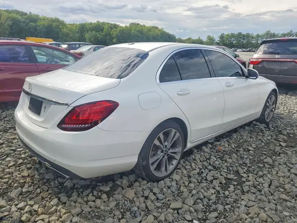 55SWF8DB0KU301499 — 2019 Mercedes-Benz C-Klasse, фото 3 с аукциона Copart, Подтопление