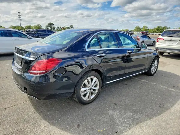 55SWF8EB5KU312321 — 2019 Mercedes-Benz C-Klasse, фото 3 с аукциона Copart, Передняя часть
