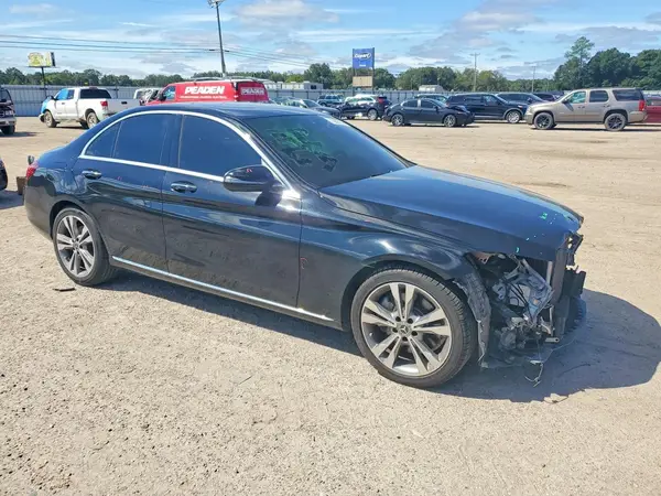 55SWF8DB3KU294936 — 2019 Mercedes-Benz C-Klasse, фото 4 с аукциона Copart, Передняя часть