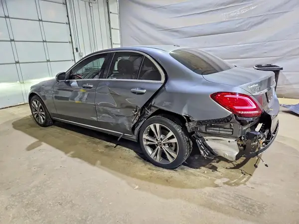 WDDWF8EB4LR540765 — 2020 Mercedes-Benz C-Klasse, фото 2 с аукциона Copart, Боковая часть