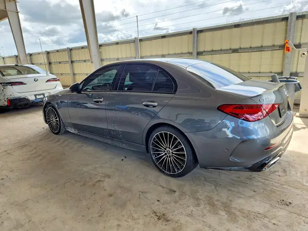 W1KAF4GB1RR221395 — 2024 Mercedes-Benz C-Klasse, фото 2 с аукциона Copart, Подтопление