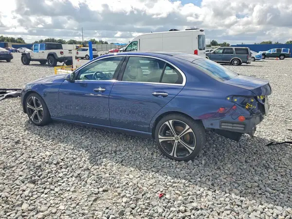 W1KAF4GB9SR261262 — 2025 Mercedes-Benz C-Klasse, фото 2 с аукциона Copart, Задняя часть