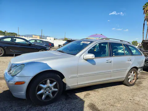 WDBRH64J72F179710 — 2002 Mercedes-Benz C, Задняя часть (Rear End), фото до ремонта