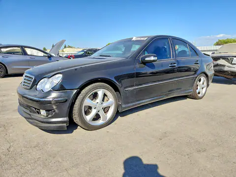 WDBRF52J86F763350 — 2006 Mercedes-Benz C, Задняя часть (Rear End), фото до ремонта