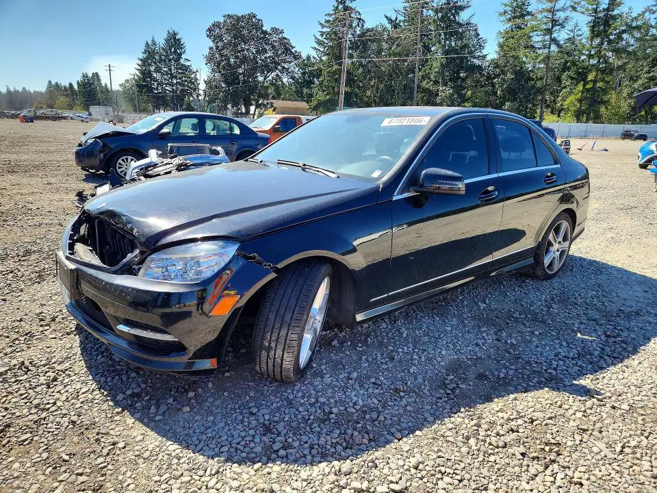 WDDGF8BB6BR163928 Mercedes-Benz C 2011 — повреждение Передняя часть, фото до ремонта