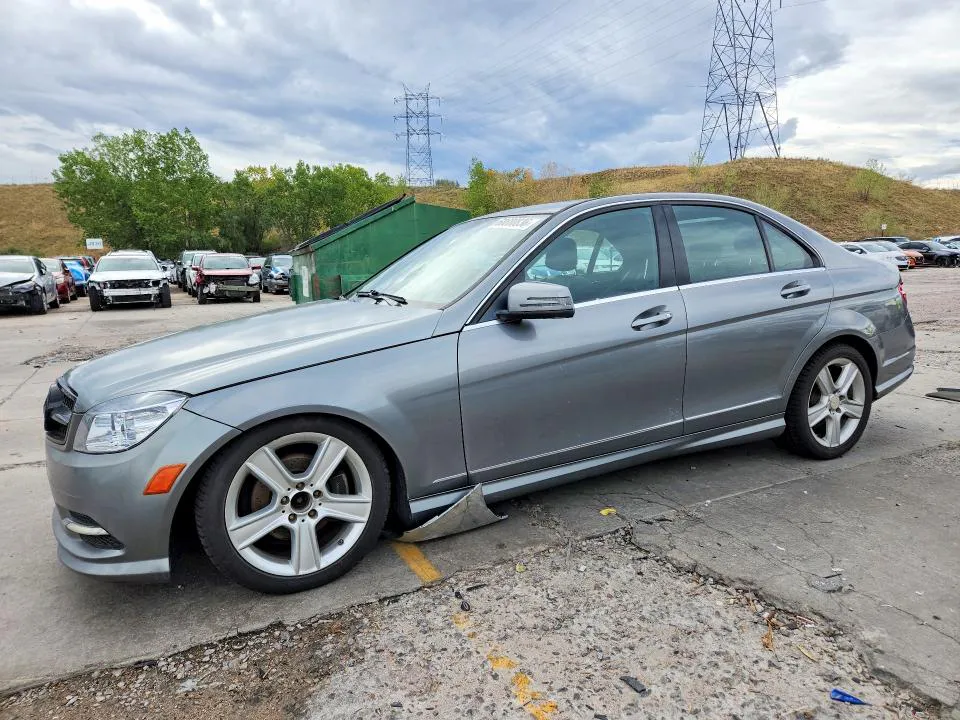 2011 MERCEDES-BENZ C VIN WDDGF8BB8BR156320 фото 1