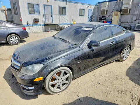WDDGJ5HB5CF936542 — 2012 Mercedes-Benz C, Передняя часть (Front End), фото до ремонта