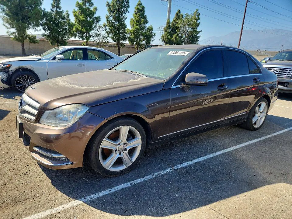 2013 MERCEDES-BENZ C VIN WDDGF4HB5DA789732 фото 1