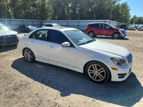 2013 MERCEDES-BENZ C VIN WDDGF4HB3DR293829 фото 4