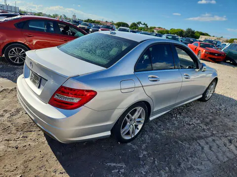 2013 MERCEDES-BENZ C VIN WDDGF4HBXDG094224 фото 3