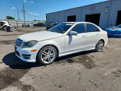 WDDGF4HB0DA843986 — 2013 Mercedes-Benz C, Механические повреждения (Mechanical), фото до ремонта