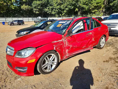 WDDGF4HB3DR262886 — 2013 Mercedes-Benz C, Боковая часть (Side), фото до ремонта