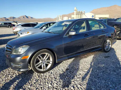 WDDGF8AB2EA942134 — 2014 Mercedes-Benz C, Боковая часть (Side), фото до ремонта
