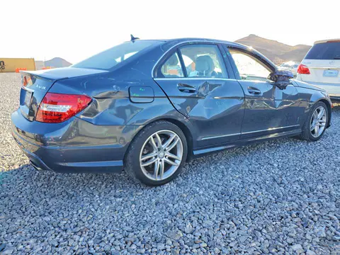 2014 Mercedes-Benz C VIN WDDGF8AB2EA942134 фото 3