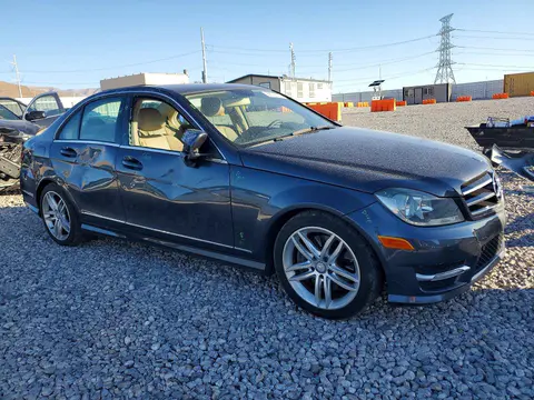 2014 Mercedes-Benz C VIN WDDGF8AB2EA942134 фото 4