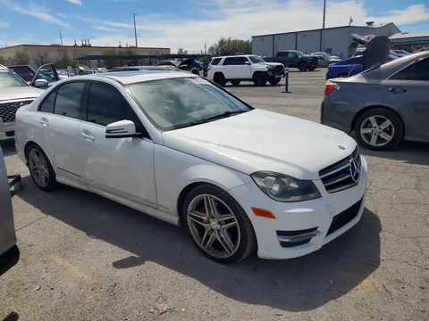 2014 Mercedes-Benz C VIN WDDGF4HB6EA960358 фото 4