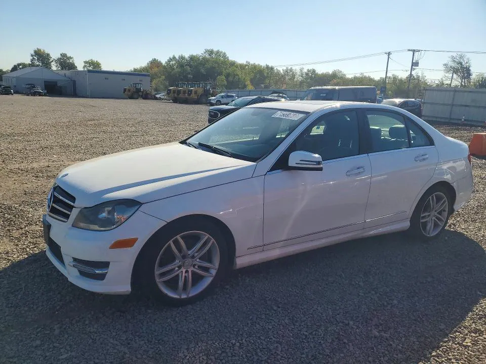 2014 MERCEDES-BENZ C VIN WDDGF4HB0EA932488 фото 1