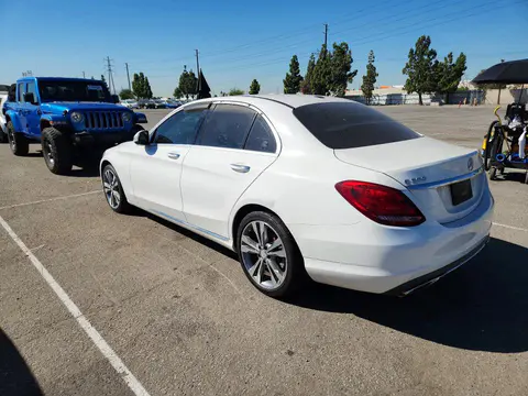 2015 Mercedes-Benz C VIN 55SWF4KB1FU013590 фото 2