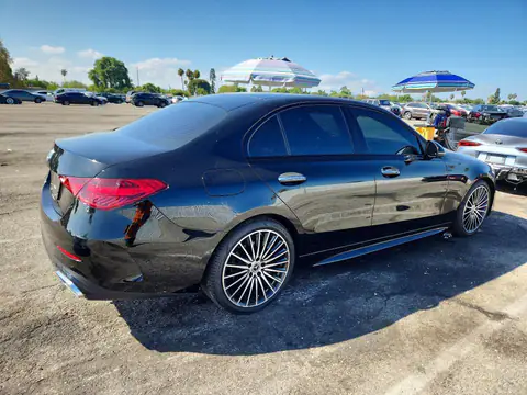 W1KAF4GB3SR299828 — 2025 Mercedes-Benz C, фото 3 с аукциона Copart 13.10.2026, Вандализм