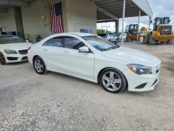 WDDSJ4EB9GN354724 — 2016 Mercedes-Benz CLA-Klasse, фото 4 с аукциона Copart 14.10.2026, Мелкие вмятины и царапины