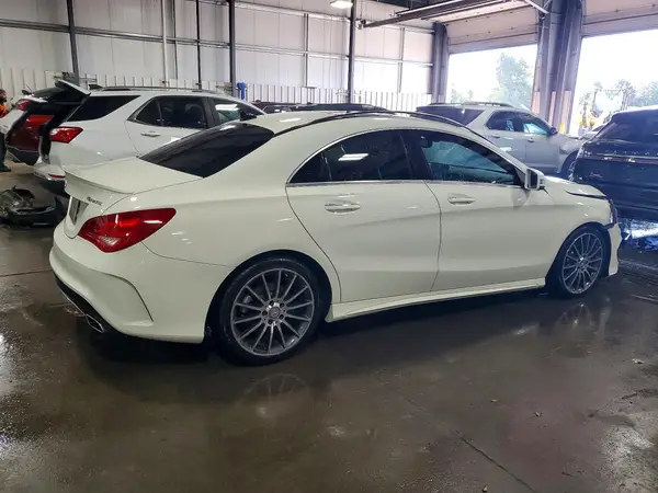 WDDSJ4GB2GN291267 — 2016 Mercedes-Benz CLA-Klasse, фото 3 с аукциона Copart, Передняя часть