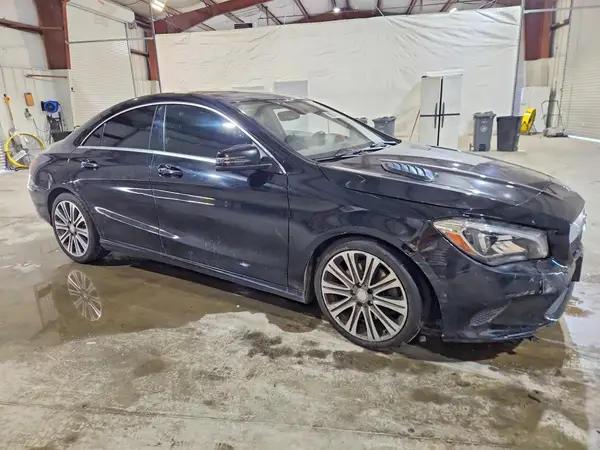 WDDSJ4GB3HN413121 — 2017 Mercedes-Benz CLA-Klasse, фото 4 с аукциона Copart, Передняя часть