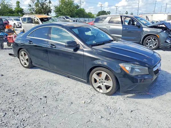 WDDSJ4EB9JN563730 — 2018 Mercedes-Benz CLA-Klasse, фото 4 с аукциона Copart, Передняя часть