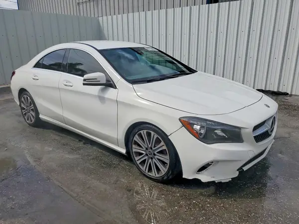 WDDSJ4EB5JN678728 — 2018 Mercedes-Benz CLA-Klasse, фото 4 с аукциона Copart 13.10.2026, Передняя часть