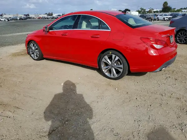 WDDSJ4EB1JN665412 — 2018 Mercedes-Benz CLA-Klasse, фото 2 с аукциона Copart, Передняя часть