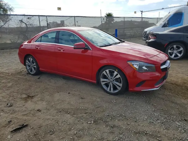 WDDSJ4EB1JN665412 — 2018 Mercedes-Benz CLA-Klasse, фото 4 с аукциона Copart, Передняя часть