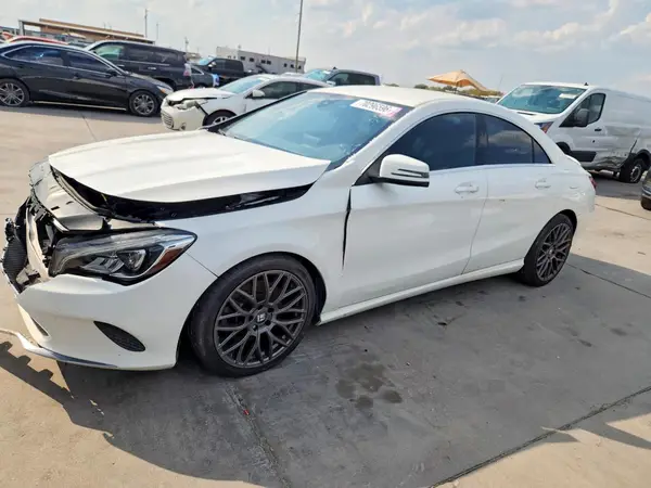 WDDSJ4EB1JN637772 — 2018 Mercedes-Benz CLA-Klasse, Передняя часть (Front End), фото до ремонта