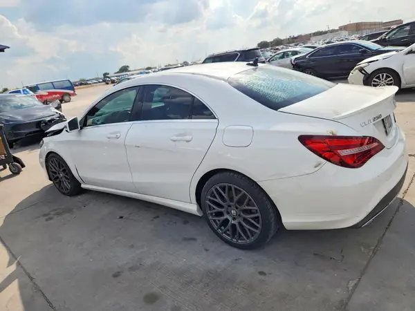 WDDSJ4EB1JN637772 — 2018 Mercedes-Benz CLA-Klasse, фото 2 с аукциона Copart 28.09.2026, Передняя часть