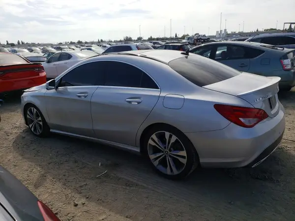 WDDSJ4EB6KN719479 — 2019 Mercedes-Benz CLA-Klasse, фото 2 с аукциона Copart, Передняя часть
