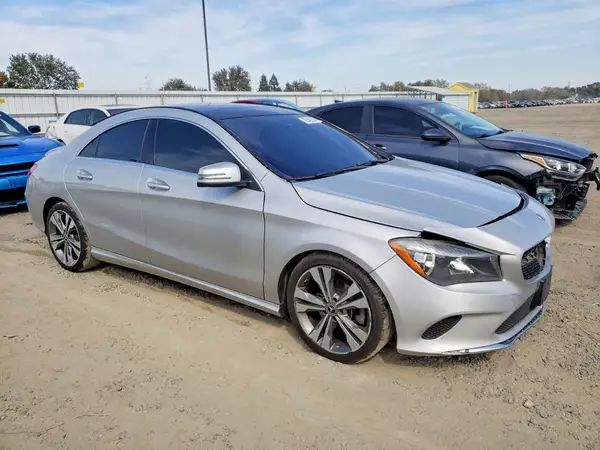 WDDSJ4EB6KN719479 — 2019 Mercedes-Benz CLA-Klasse, фото 4 с аукциона Copart, Передняя часть