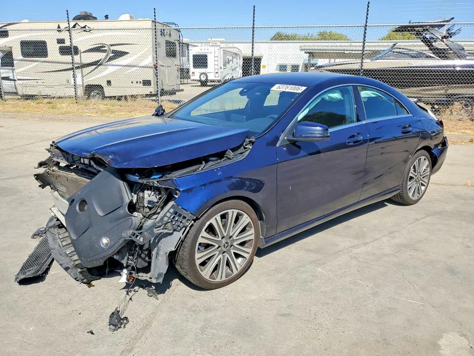 2018 Mercedes-Benz CLA VIN WDDSJ4EB8JN527429 фото 1