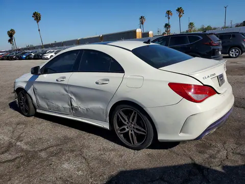 2018 Mercedes-Benz CLA VIN WDDSJ4EB2JN571670 фото 2