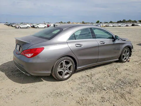 2018 Mercedes-Benz CLA VIN WDDSJ4EB9JN598302 фото 3