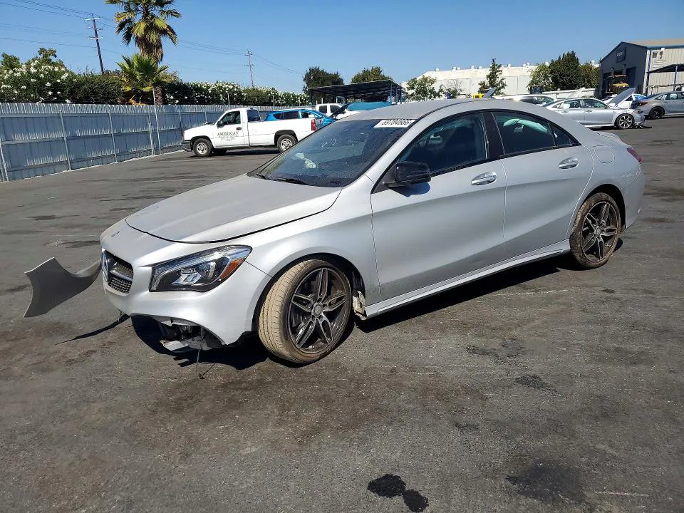 2018 Mercedes-Benz CLA VIN WDDSJ4EB1JN513260 фото 1