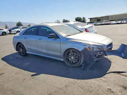 2018 Mercedes-Benz CLA VIN WDDSJ4EB1JN513260 фото 4