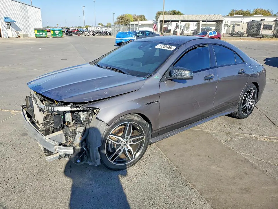 2018 Mercedes-Benz CLA VIN WDDSJ4EB1JN686793 фото 1
