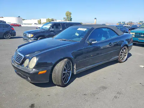 WDBLK70G5YT034702 — 2000 Mercedes-Benz CLK, Вандализм (Vandalism), фото до ремонта