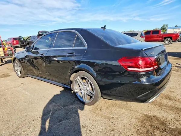 WDDHF8JB4GB251897 — 2016 Mercedes-Benz E-Klasse, фото 2 с аукциона Copart 02.10.2026, Боковая часть