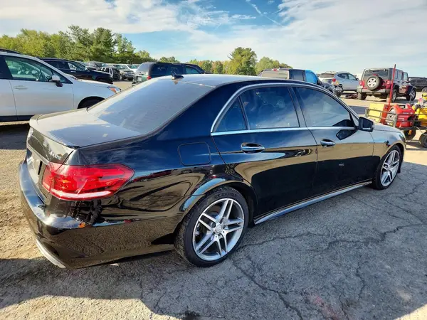 WDDHF8JB4GB251897 — 2016 Mercedes-Benz E-Klasse, фото 3 с аукциона Copart 02.10.2026, Боковая часть