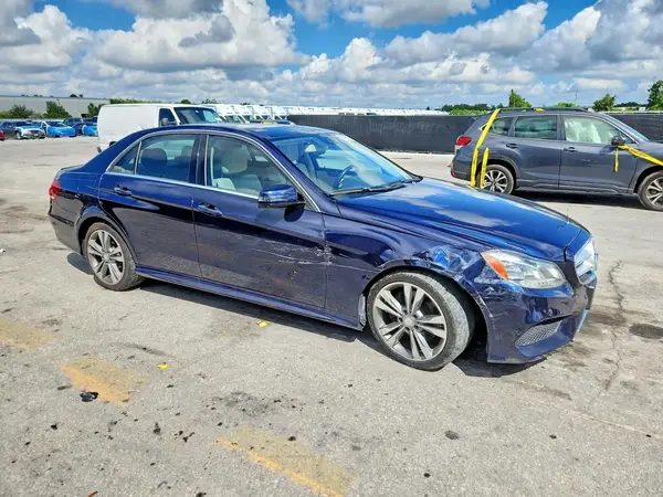 WDDHF5KB0GB236262 — 2016 Mercedes-Benz E-Klasse, фото 4 с аукциона Copart, Передняя часть