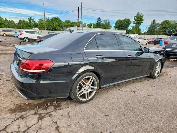 WDDHF8JB2GB232443 — 2016 Mercedes-Benz E-Klasse, фото 3 с аукциона Copart, Передняя часть